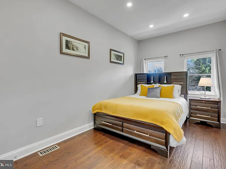 1167 Morse St NE #1 — Photo 33