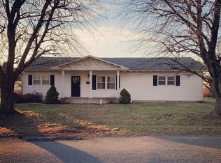 901 Prairie St, Greenfield, IL 62044