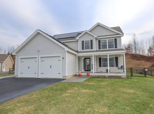 95 Wright Dr, New Boston, NH 03070