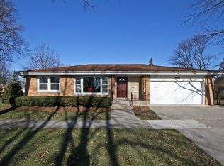 161 W Harrison St, Elmhurst, IL 60126