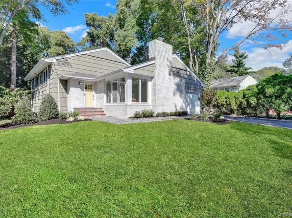 19 Millford Drive, Locust Valley, NY 11560