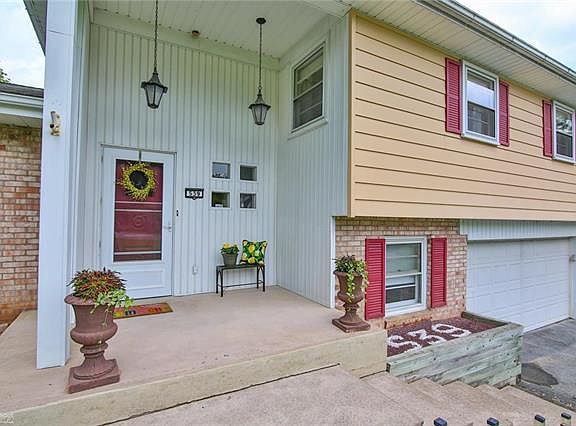 3rd image of 539 Pine Top Dr