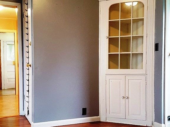 2nd image of 217 Burnam St