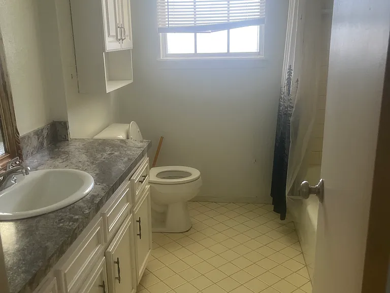 1409 N 24th West Pl — Photo 3