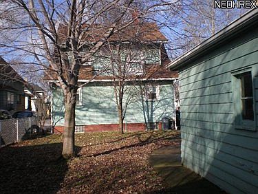 5th image of 4512 Bridgeview Ave
