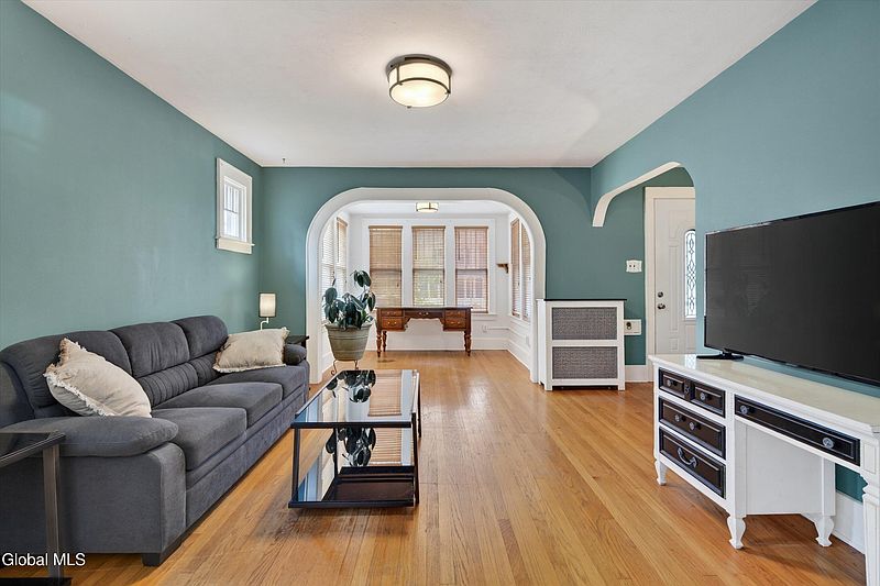 5th image of 1452 Garner Avenue