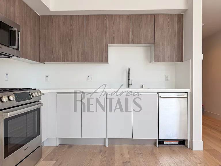 2747 San Pablo Ave #216 — Photo 3
