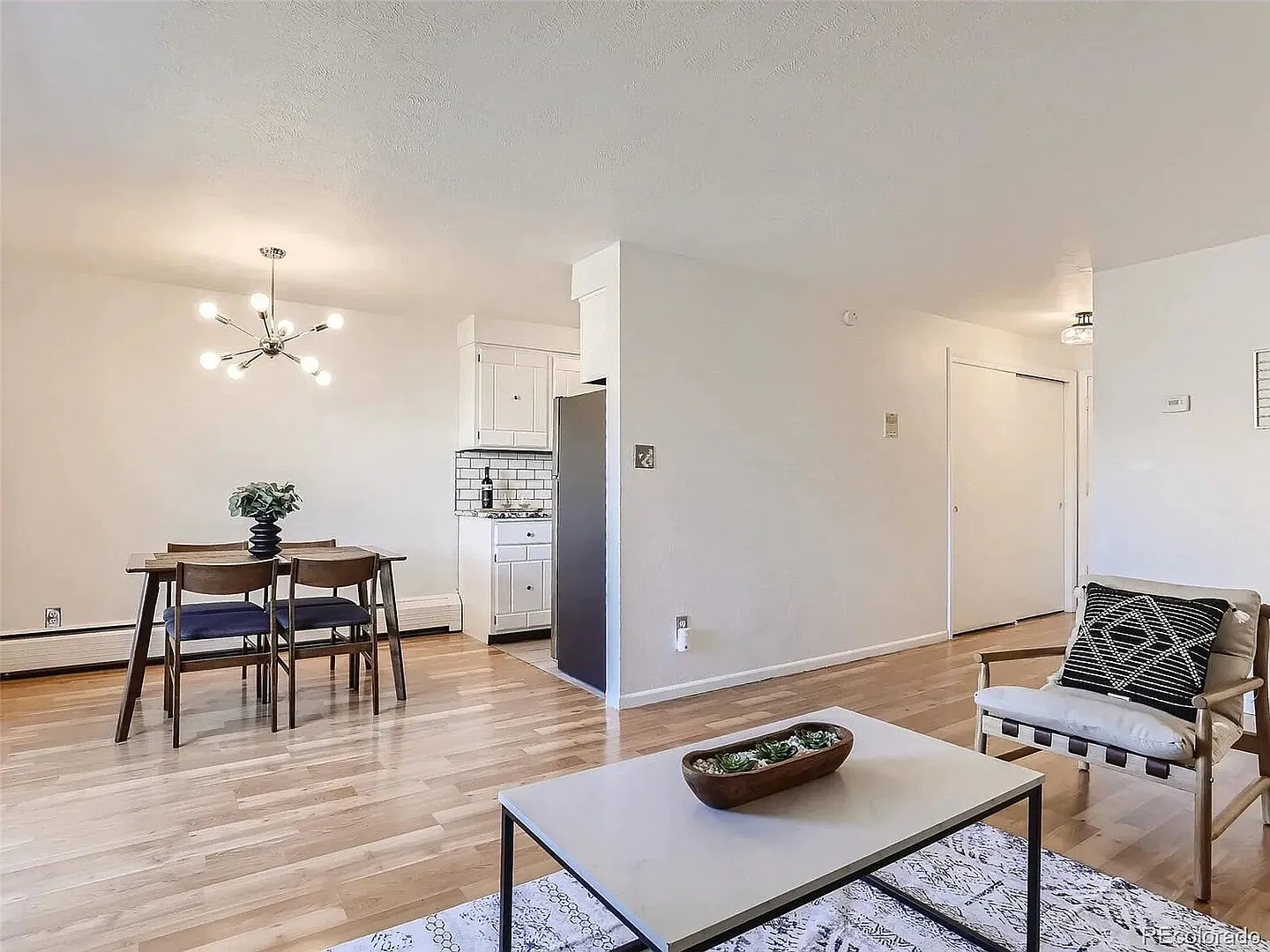 Homey Denver 2BR | Near Hospitals + Parking in a Great Neighborhood — Photo 3