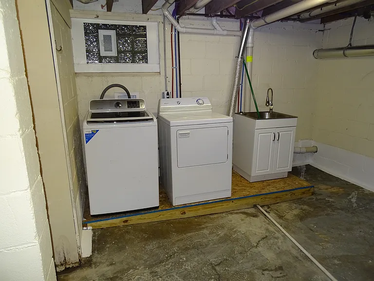 1112 W Maumee St #2 — Photo 18