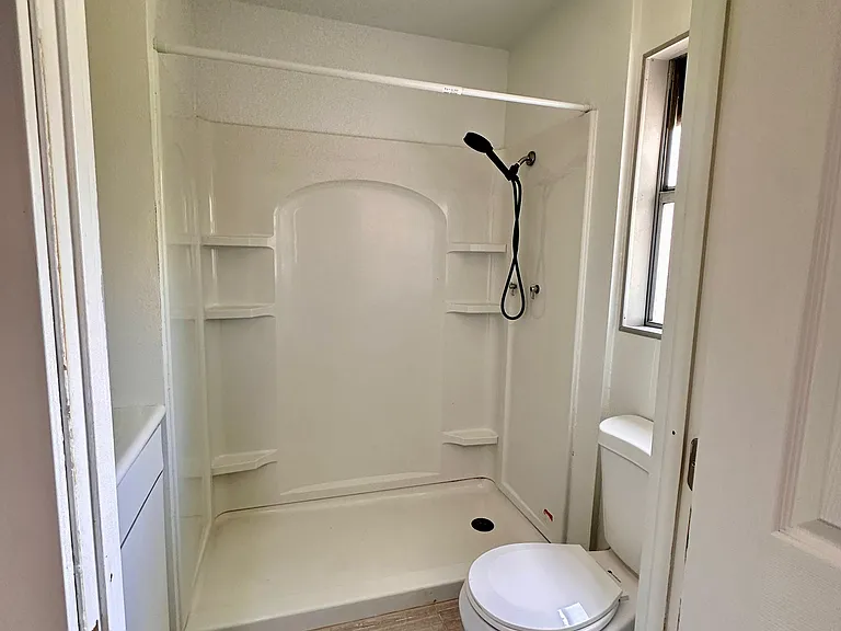 310 Cordova Rd — Photo 10