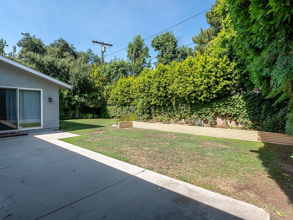 2nd image of 4823 Viro Rd