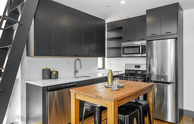 Rented by Living New York | media 14