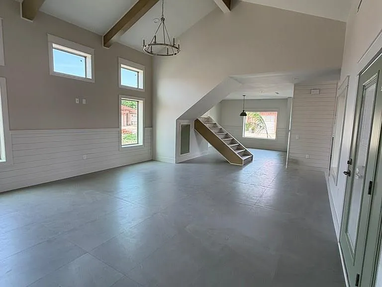 2200 Laredo Rd #10 — Photo 8