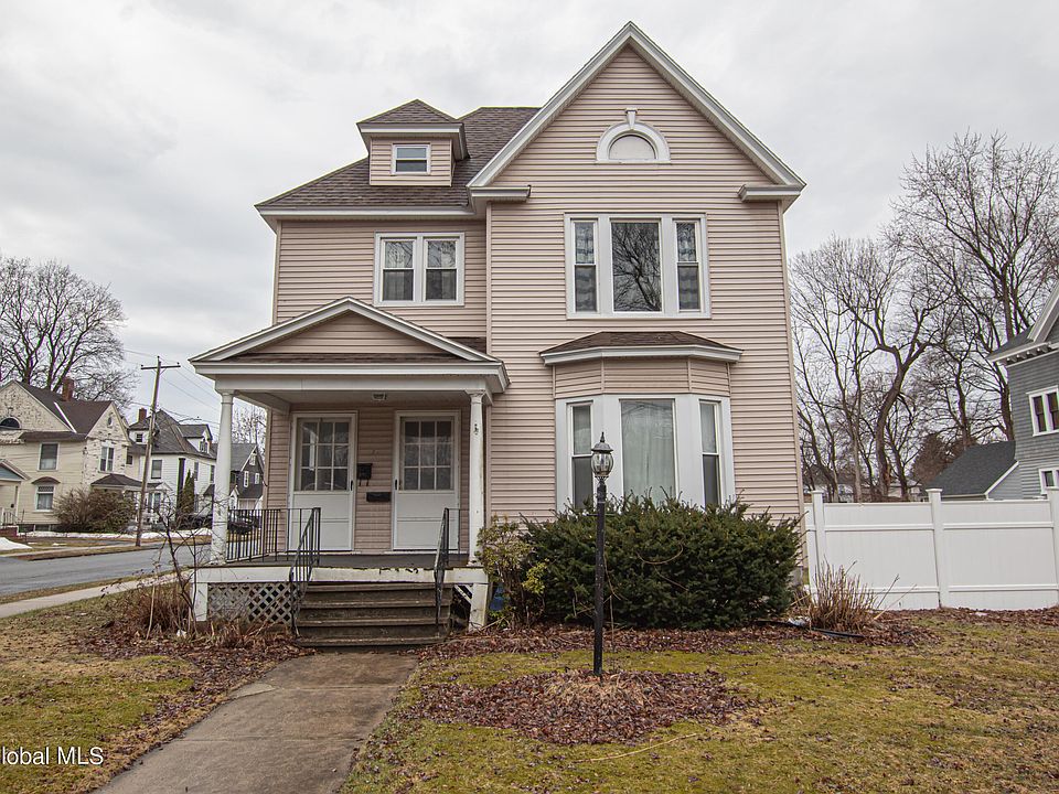 27 Kingsboro Ave, Gloversville, NY 12078 MLS 202314566 Zillow