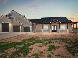 2 Guinea Ln, Belen, NM 87002