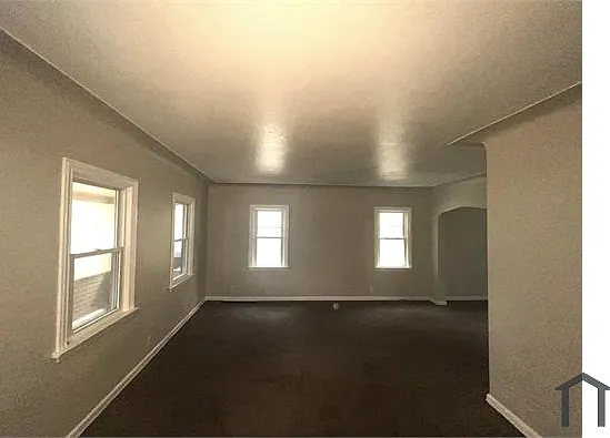 1407 Foster Ave — Photo 16