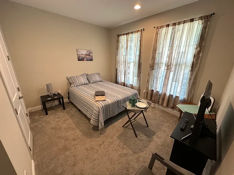 10484 Jane Eyre Dr — Photo 2