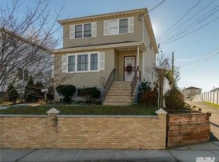 19428 109th Rd, Saint Albans, NY 11412