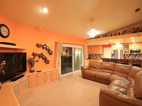 3rd image of 1107 Sandringham Way