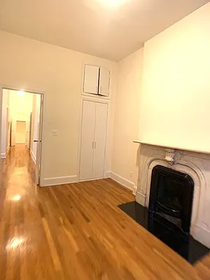 Rented by A Space Realty NY LLC | media 27