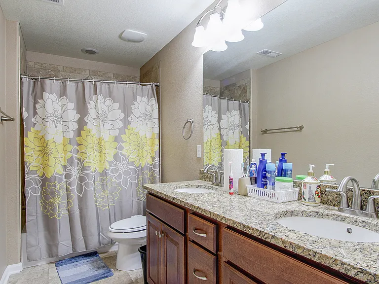 10698 Worthington Cir — Photo 24