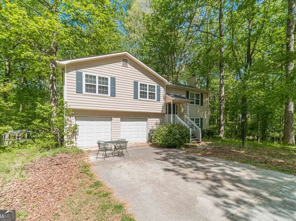 2195 Azalea Dr, Loganville, GA 30052