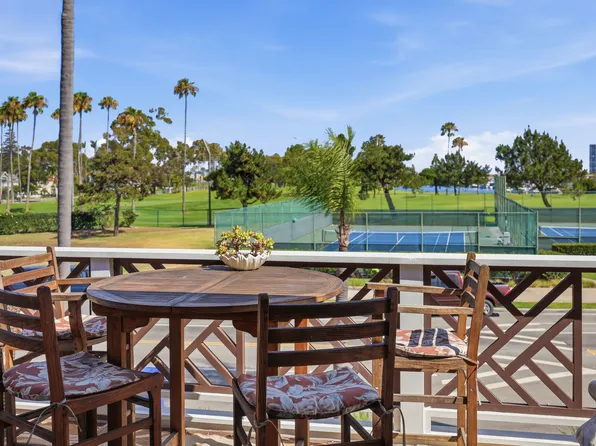 1320 Glorietta Blvd, Coronado, CA 92118