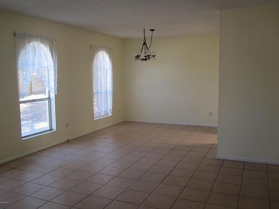 2nd image of 709 N Camino Seco
