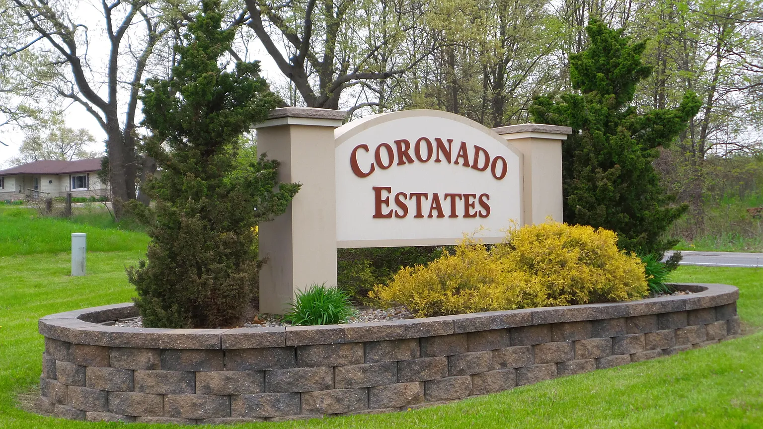 44 Coronado Dr photo 1