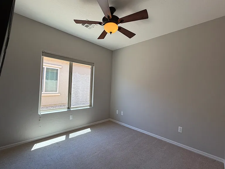 1072 Bunkhouse Ct — Photo 19
