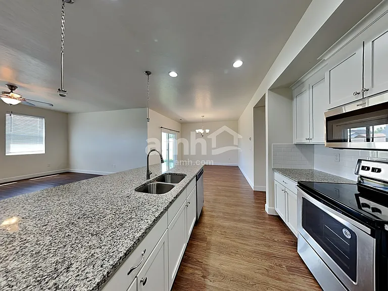 1519 S Horton St — Photo 3