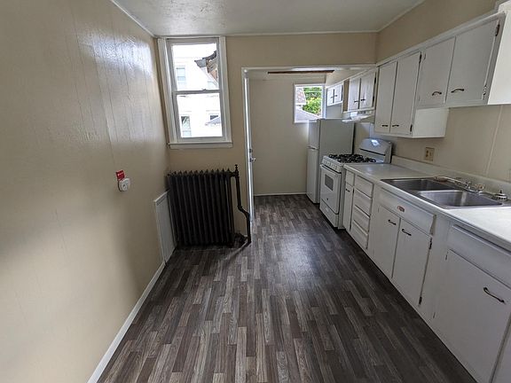 4th image of 501 W Adams St #2