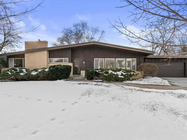 7535 North Fairchild ROAD, Fox Point, WI 53217