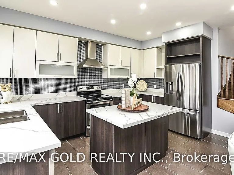 206 Crafter Cres — Photo 16