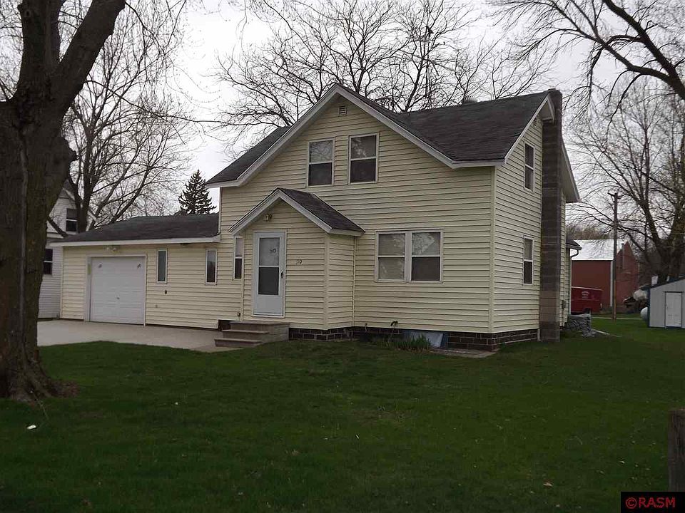 2nd image of 310 1st Ave