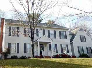 724 Lakewater Dr, Henrico, VA 23229