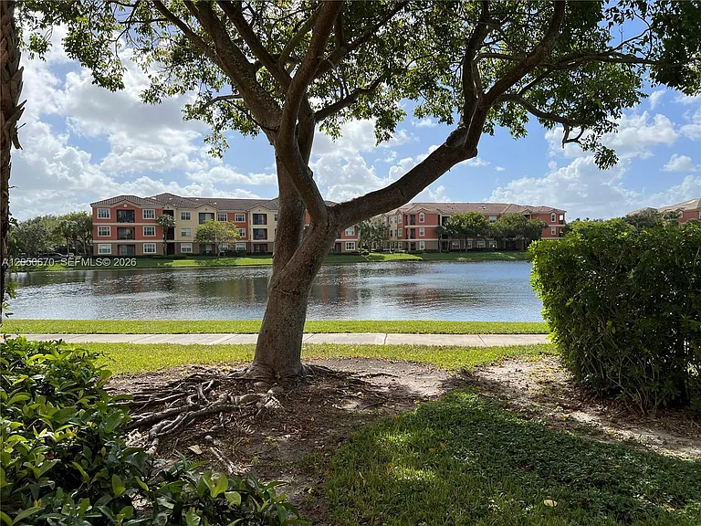 4600 SW 160th Ave #619 — Photo 32