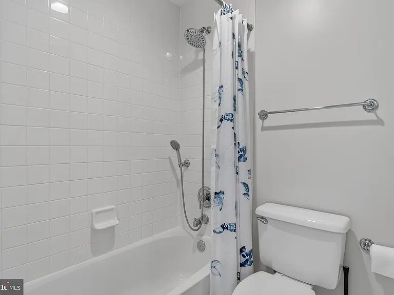 8814 Hunting Lodge Ct — Photo 47