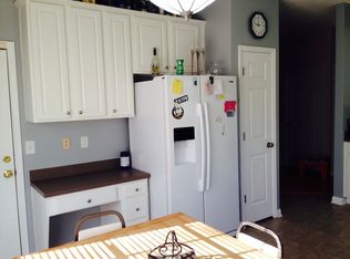 1136 Briarwood Dr, Mebane, NC 27302
