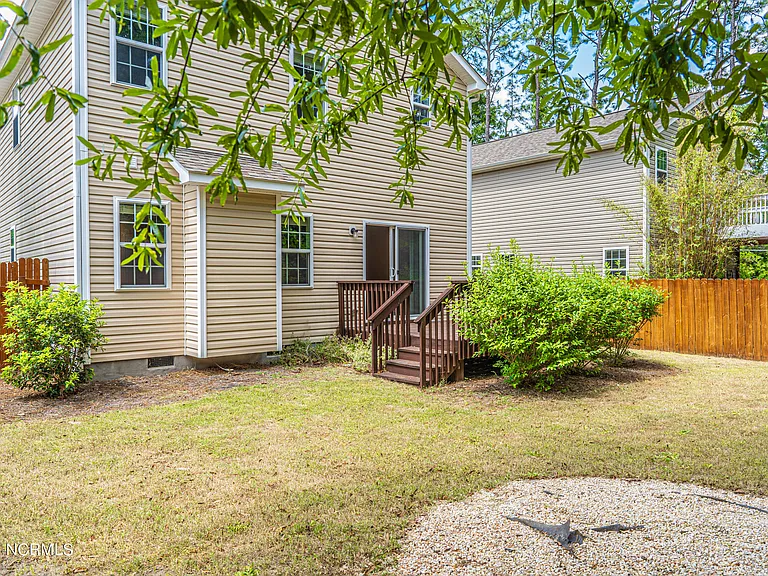 545 N Saylor St — Photo 18
