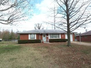 221 Southgate Dr, Belleville, IL