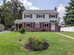 610 Sheffield Dr, Springfield, PA 19064