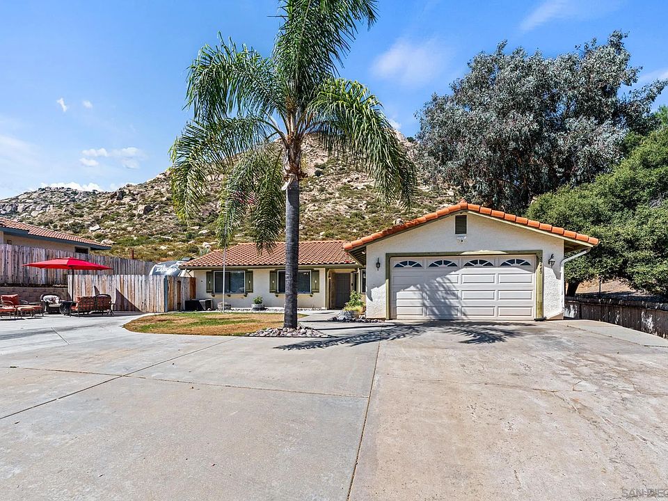 1st image of 25440 Bellemore Dr