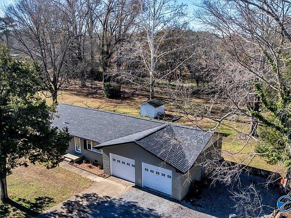 4th image of 42 Sherwood Dr