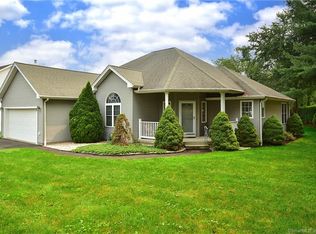 262 East St, Middletown, CT 06457