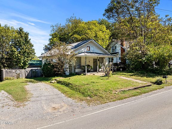 2nd image of 616 Park Rd