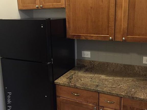 5th image of 443 W Belmont Ave APT 22