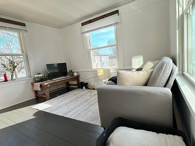 1135 Sumner St #2 — Photo 14