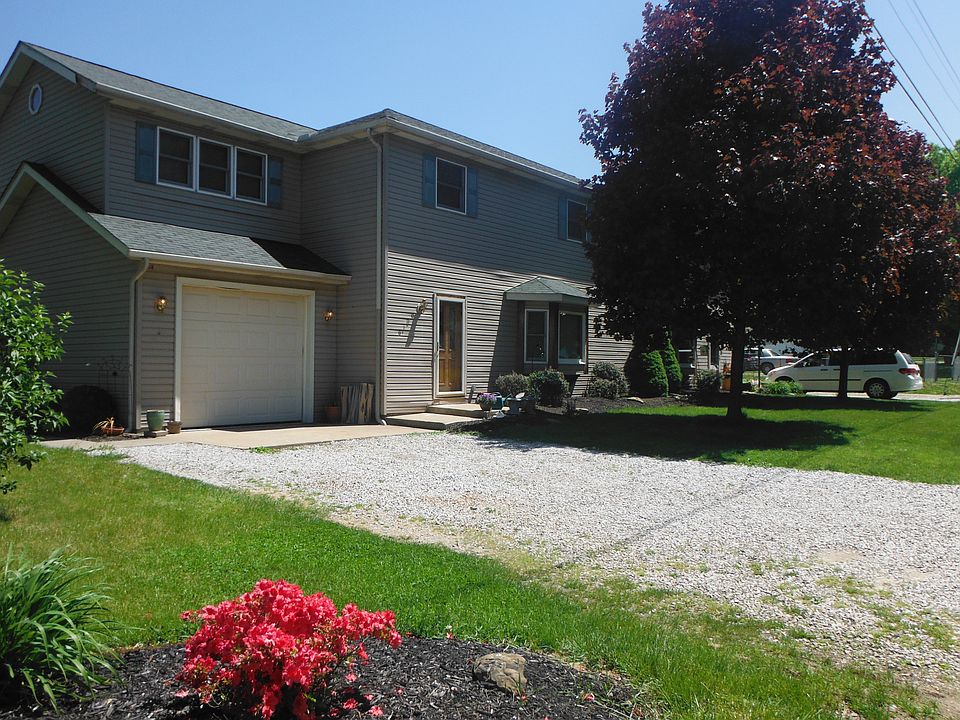 6100 Gladys Avenue, Elyria