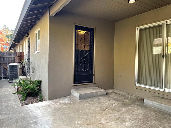 2nd image of 3761 P St